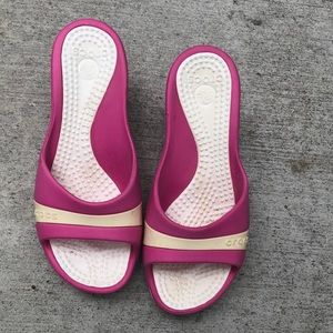 Pink wedge crocs